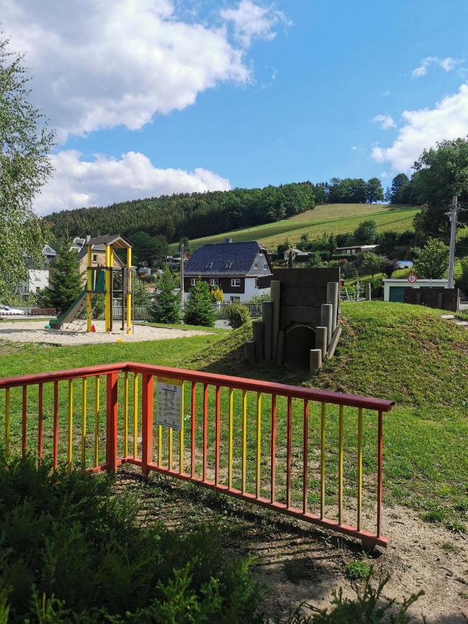 Ferienwohnung Haus Sonnenblick Burkhardtsdorf エクステリア 写真